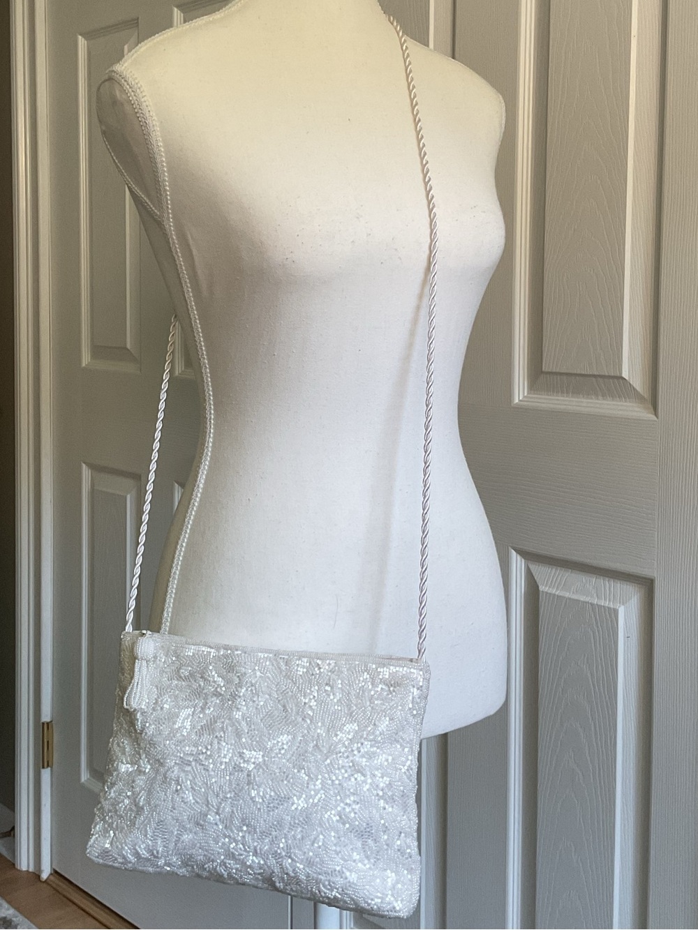 White Beaded Crossbody Bag - Elegant Women's Evening Clutch